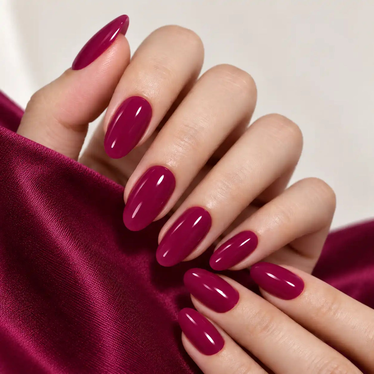 LUMORA™ Salon Nails, Anywhere.