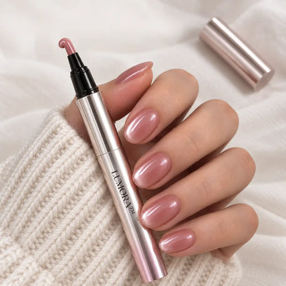 LUMORA™ Salon Nails, Anywhere.